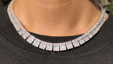 Photo of Серебряные и золотые оттенки в городской моде